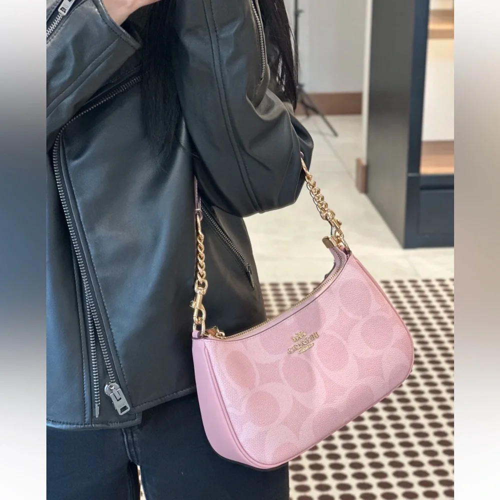 ‼️last 1‼️NWT！COACH TERI SHOULDER BAG IN SIGNATURE CANVAS（COACH CAL51） - Picture 3 of 9